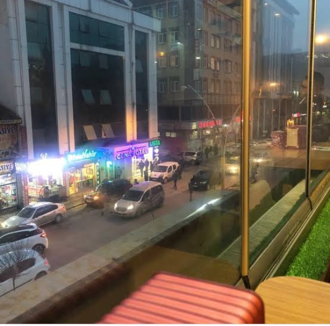 Instagram Cafe